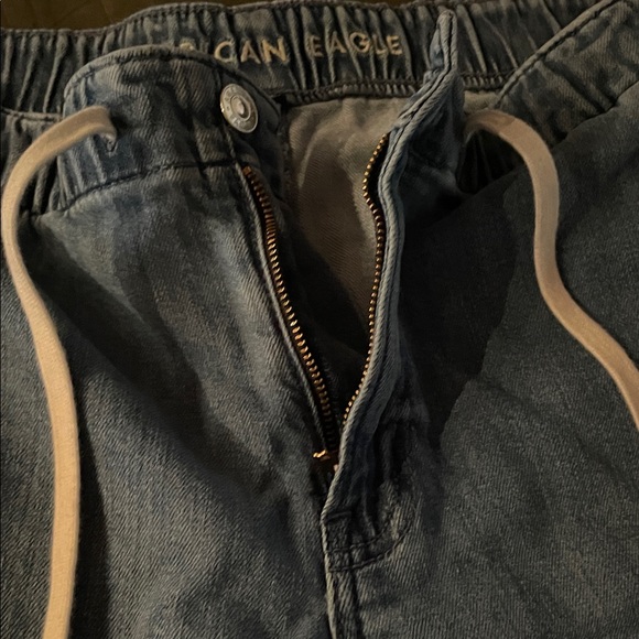 American Eagle Outfitters Blue wide leg jeans. Super soft material - Picture 4 of 8